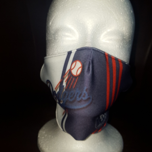 ❤NEW Los Angeles Dodgers Face Mask❤ - Picture 5 of 8